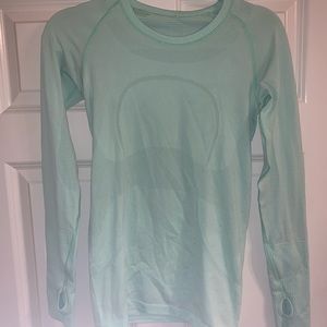 Swiftly tech long sleeve size 6